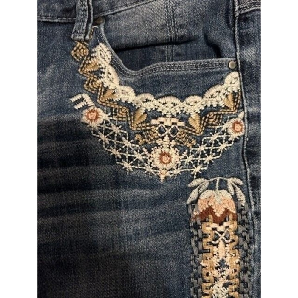 Laurie Felt Jeans Womens Size 4 Classic Denim Floral Embroidered Bootcut  EUC - Picture 3 of 11